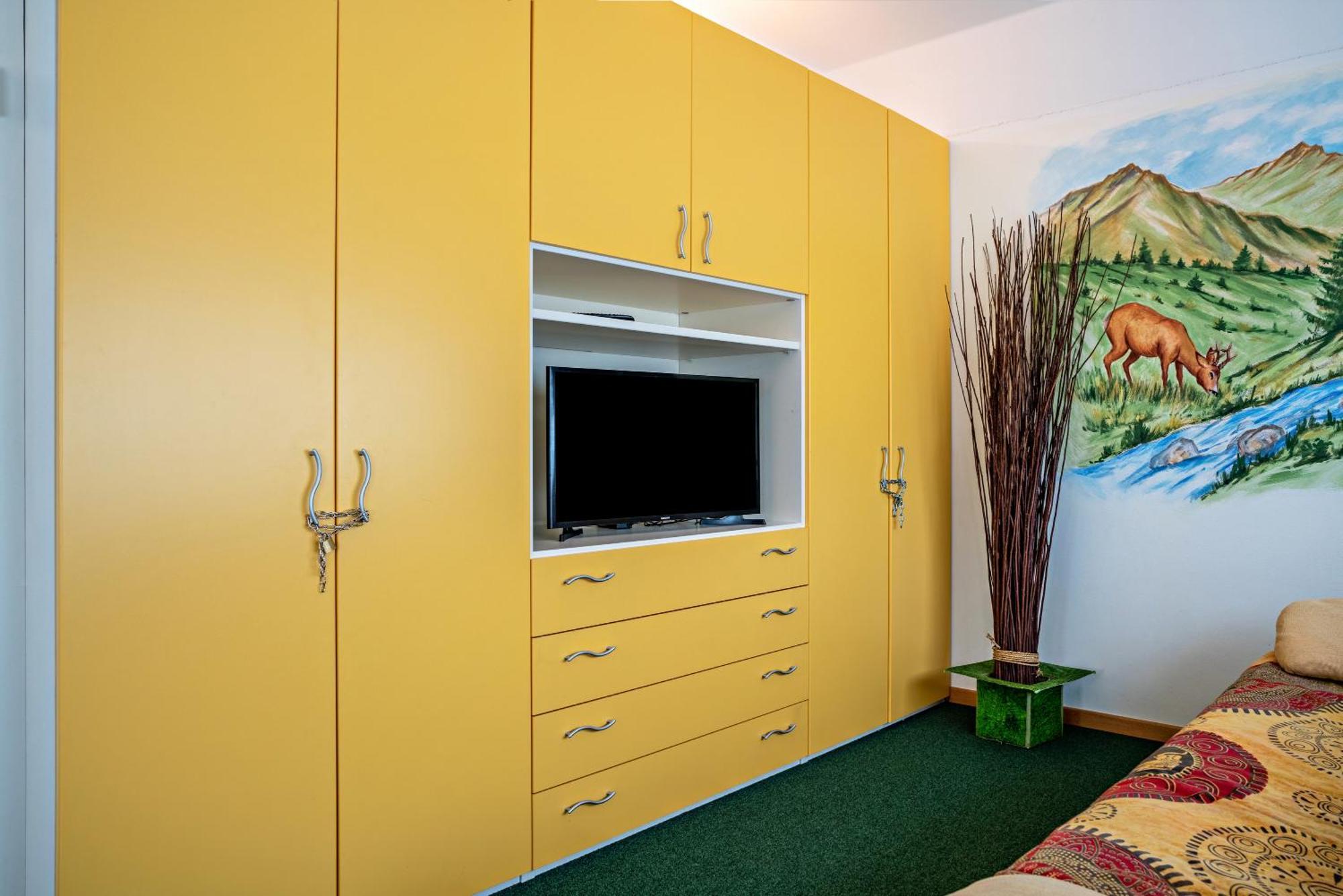 Casa Roby Al Centro Delle Dolomiti Apartment Marilleva Luaran gambar